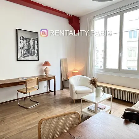 Tres Beau Loft Lumineux En Plein Coeur De Belleville アパート